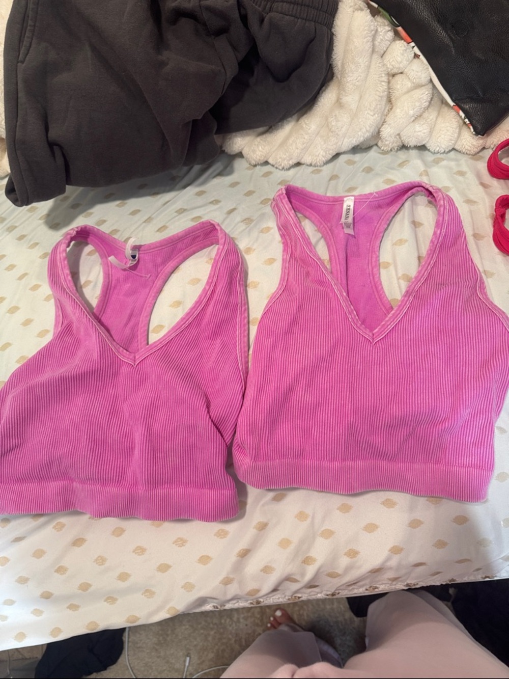 Women’s Pink Ribbed V-Neck Racerback Crop Top